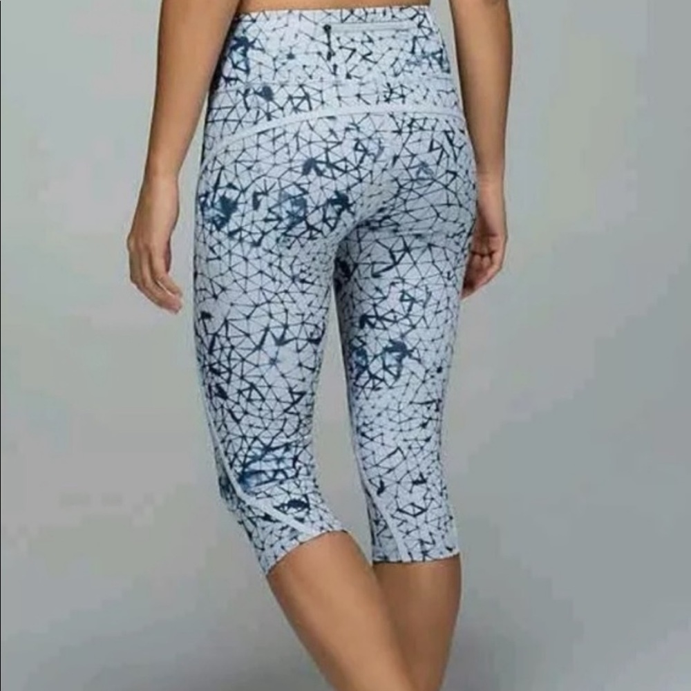 Lululemon Pedal Pace Crop Star Crushed Silver Fox